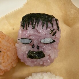 ハロウィン弁当に フランケンのおにぎり レシピ 作り方 By エノクミ 楽天レシピ ハロウィン弁当に フランケンのおにぎり レシピ 作り方 By エノクミ 楽天レシピ